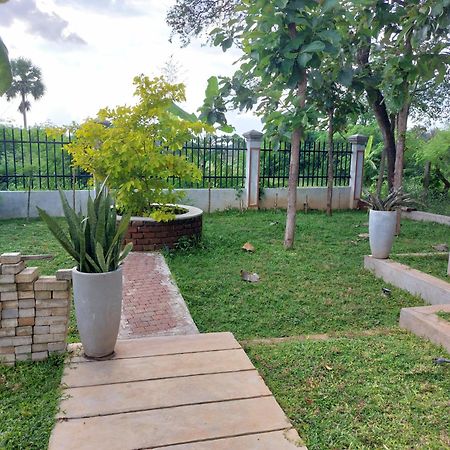 Green Shield Resort Anuradhapura Luaran gambar