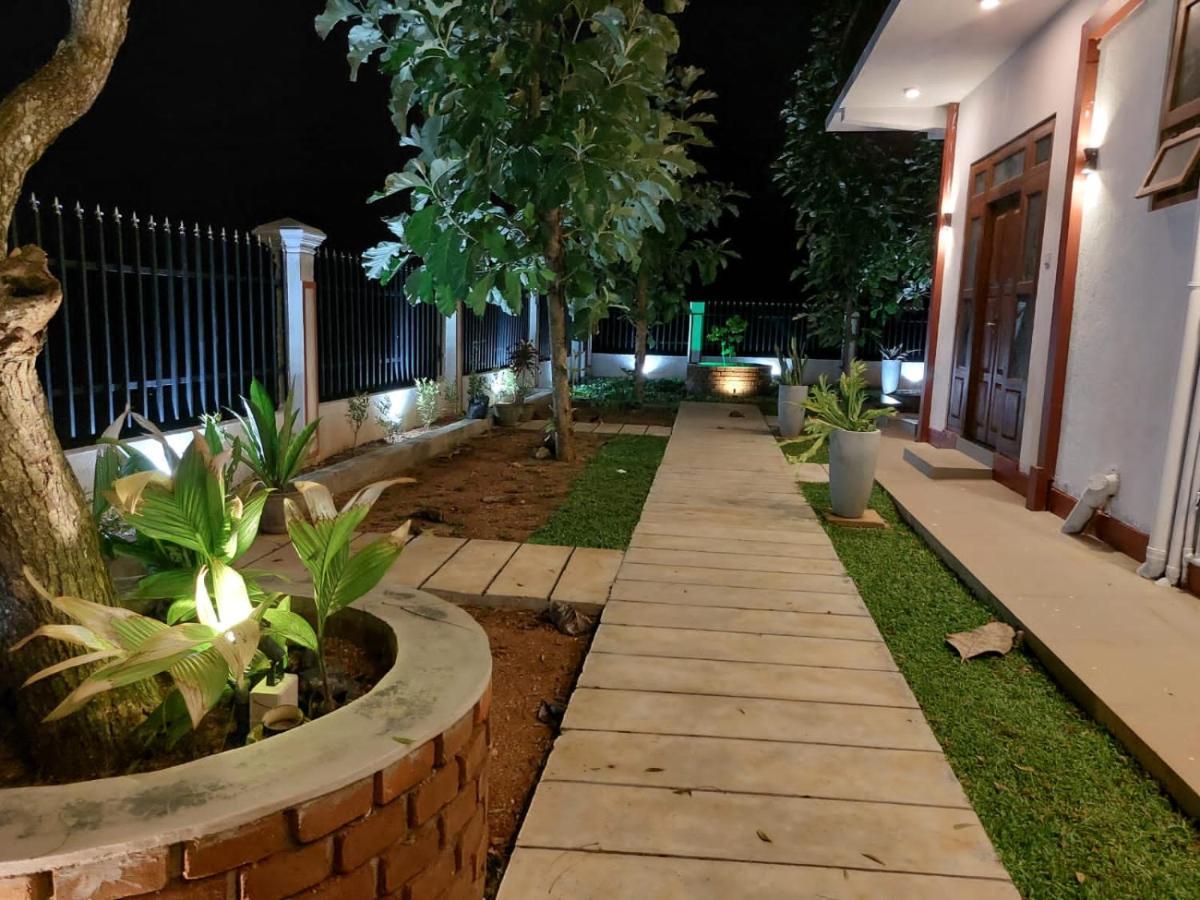 Green Shield Resort Anuradhapura Luaran gambar