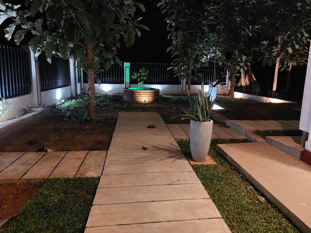 Green Shield Resort Anuradhapura Luaran gambar