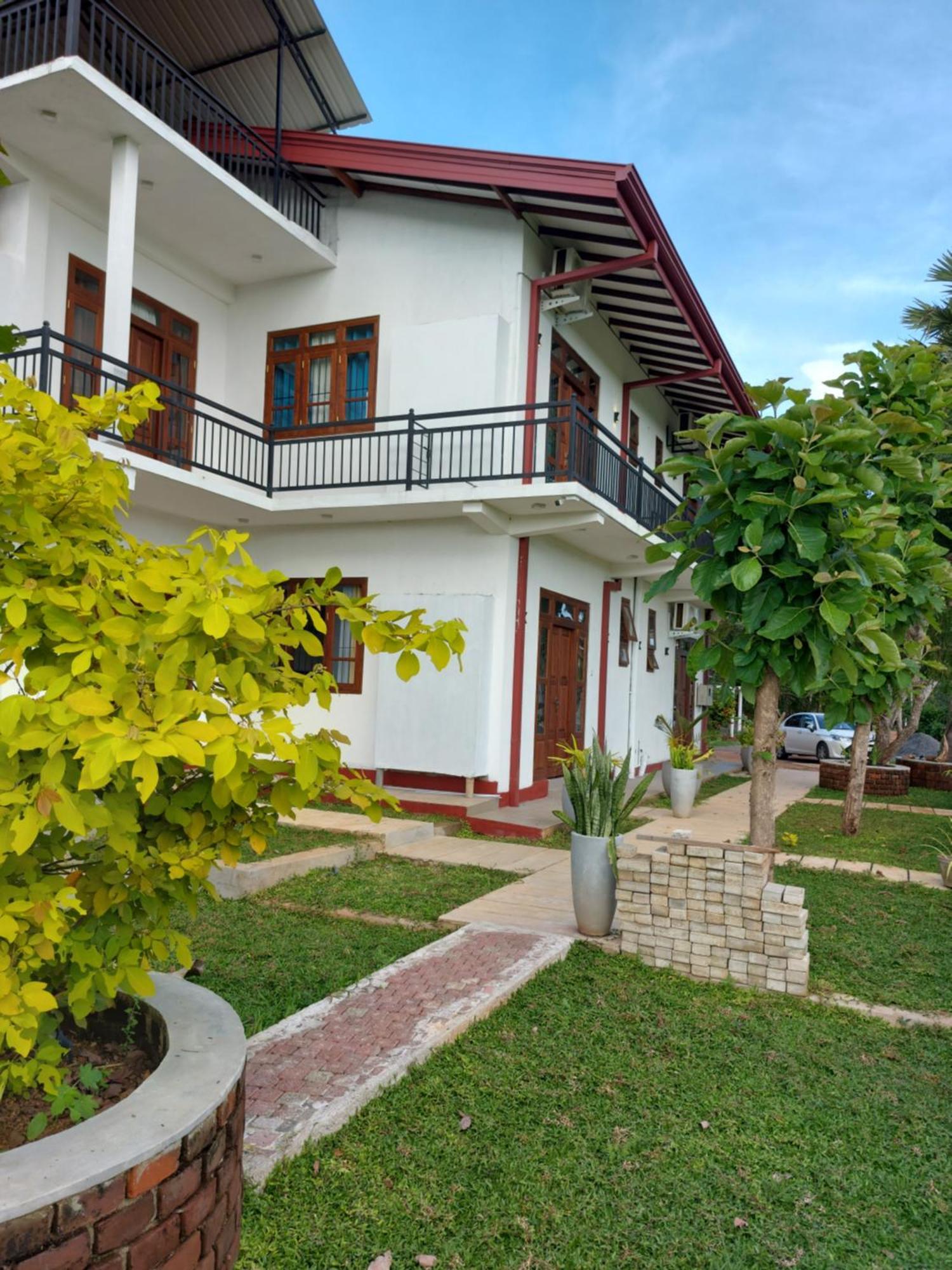 Green Shield Resort Anuradhapura Luaran gambar